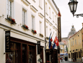 1286209255.gif